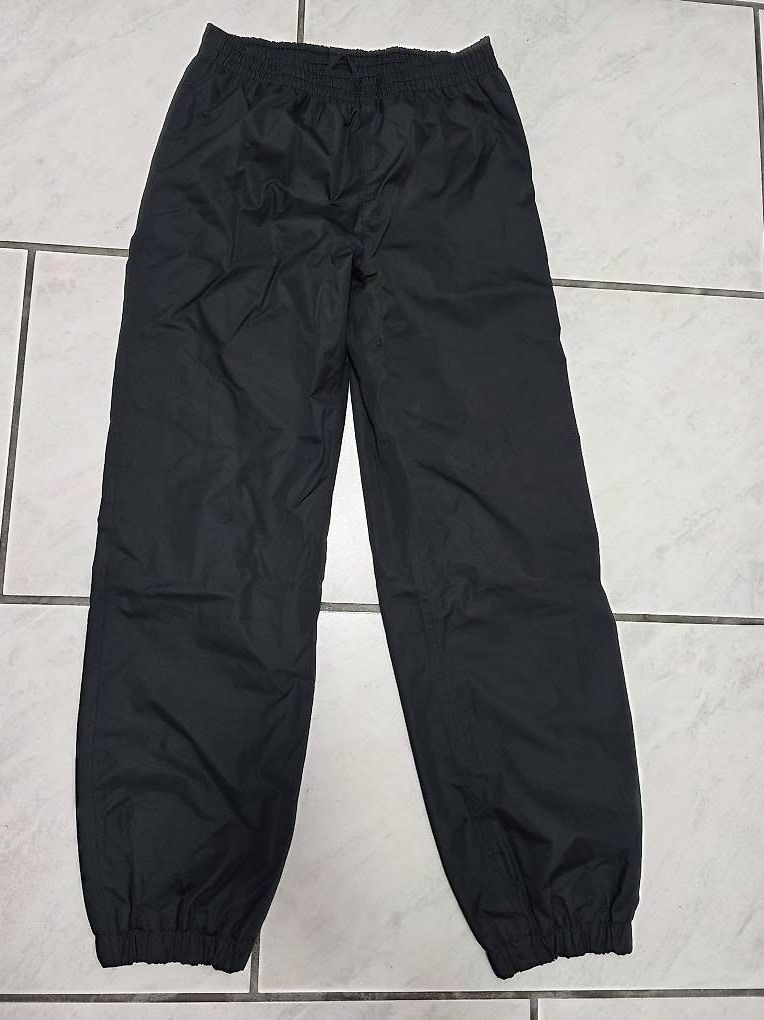 Pantalons: Regenhose, Gr. 146 – D'occasion à Frauenfeld par nhn_j68w