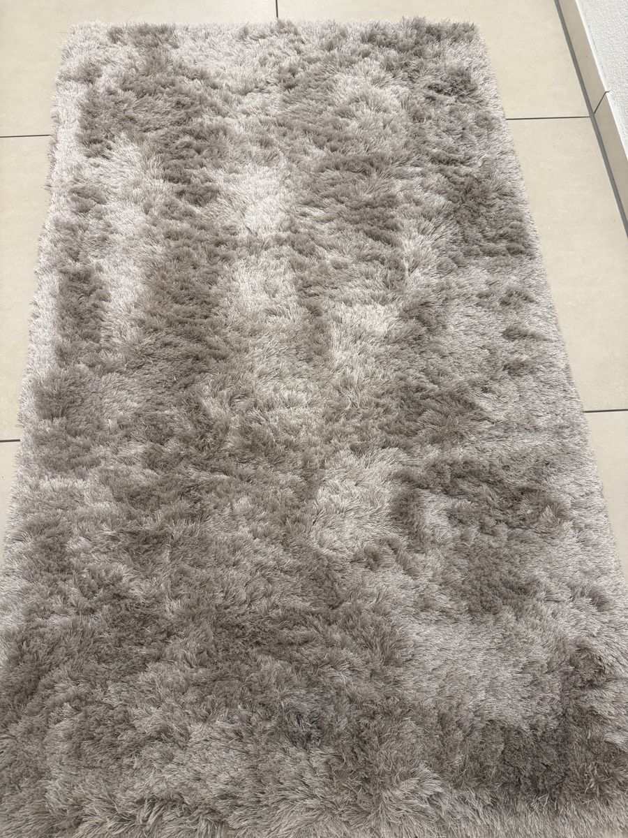 Teppiche: 2 Hochflorteppiche – Gebraucht aus Lyss von KiS12 1