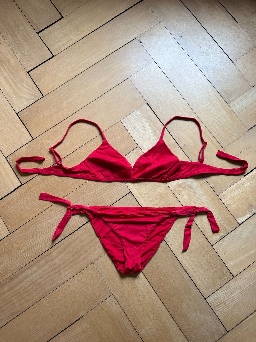 Calzedonia Badekleider & Bikinis: CALZEDONIA - Bikini rot M – Gebraucht aus Zürich von Diazaio