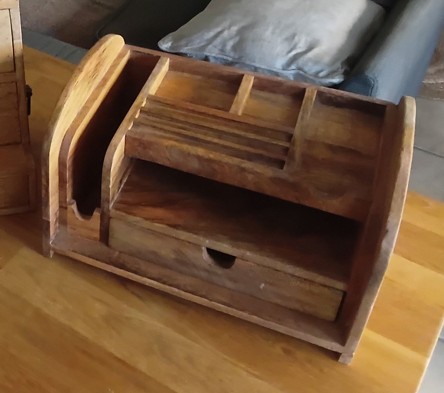 Alle Dekorationen: Tisch Büro Organizer von Loberon – Gebraucht aus Riniken von Kandergrund86 1