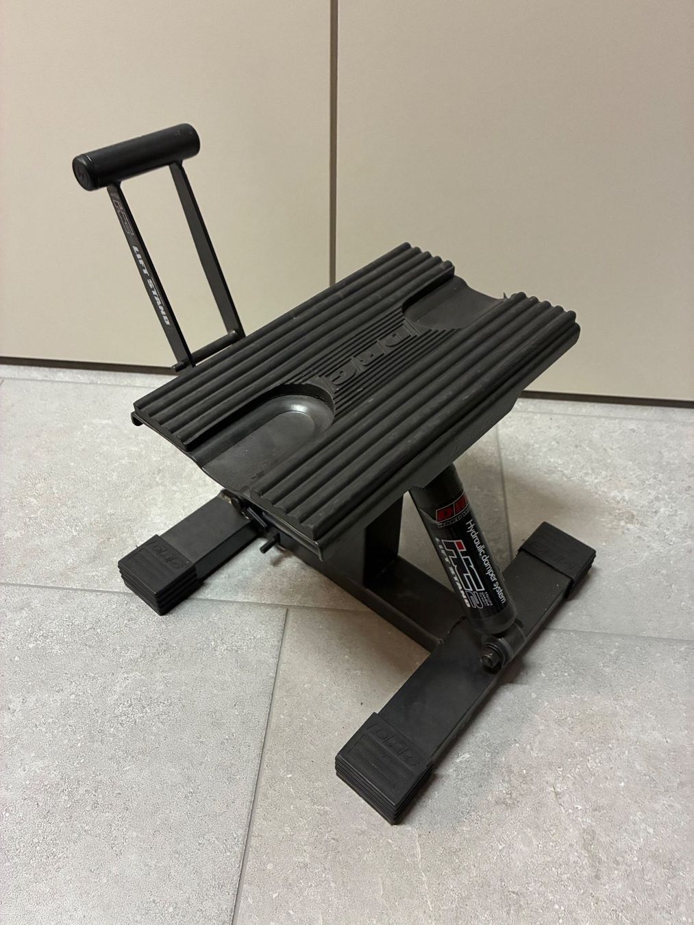 Hebebühnen: Motorradlift HC2, Hydraulic damper system – Gebraucht aus Wäldi von 1491Dominik