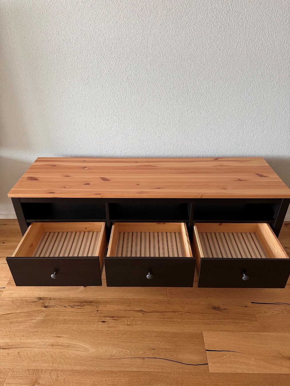 Ikea Mobili TV: TV - Bank schwarz braun – Nuovo (secondo la descrizione) da Oftringen venduto da Sport1970 1