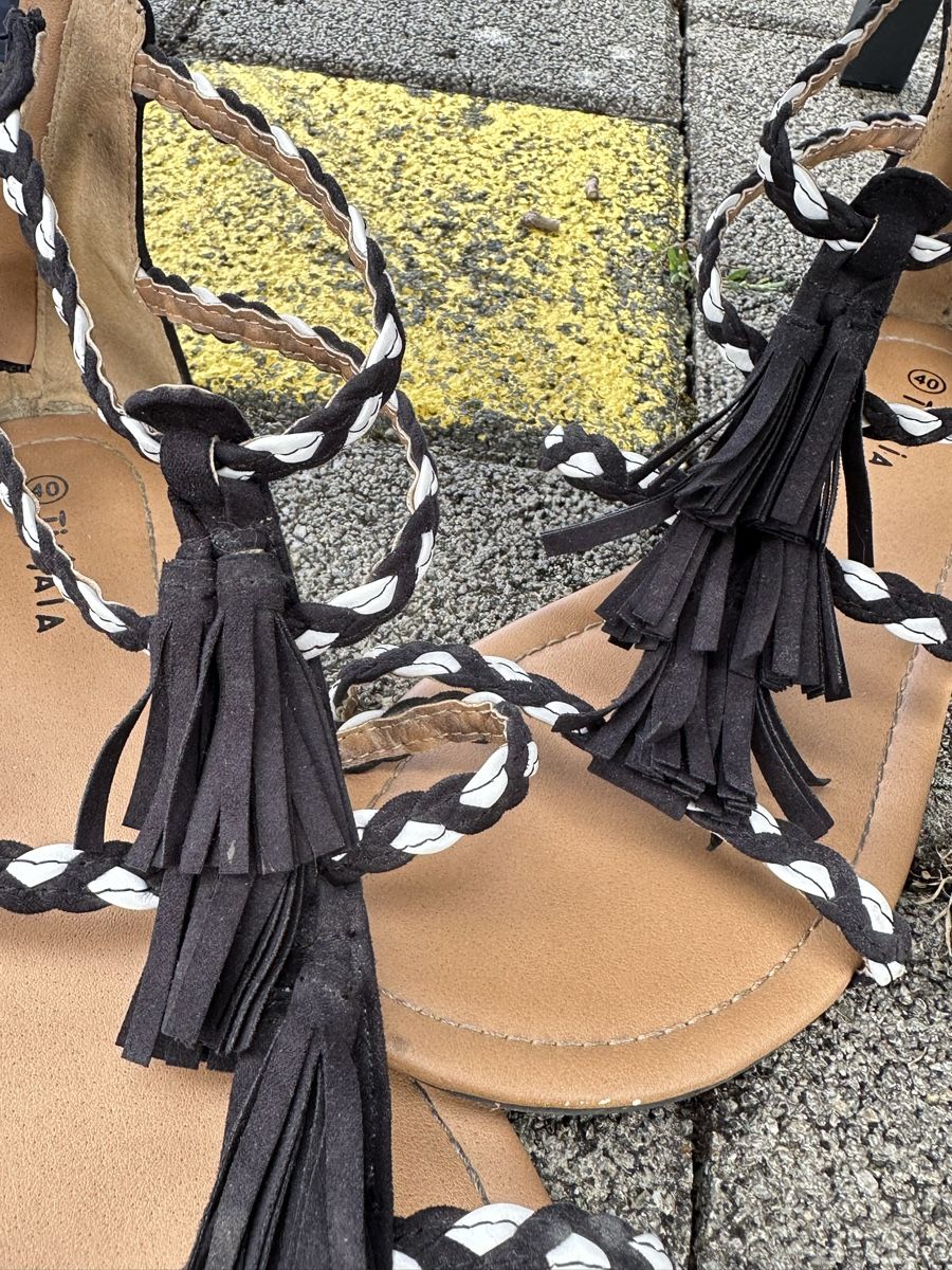 Damenschuhe: Tissaia Sandalen – Gebraucht aus Oberwil BL von viviii.mz 2