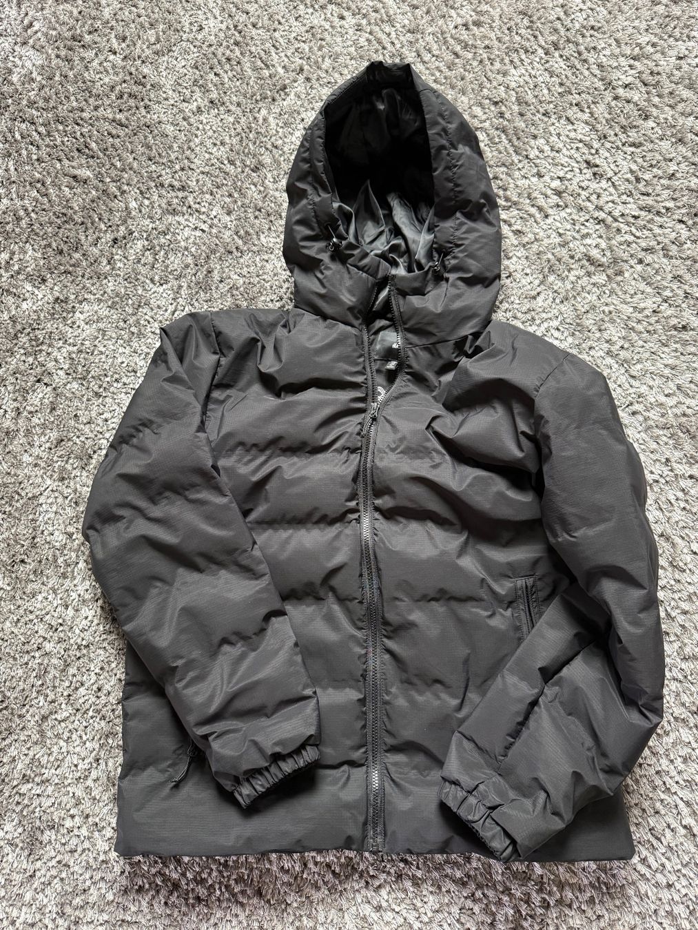 H&M Vestes & Manteaux: Jacke Gr. M – D'occasion à Bernhardzell par Ferkel1