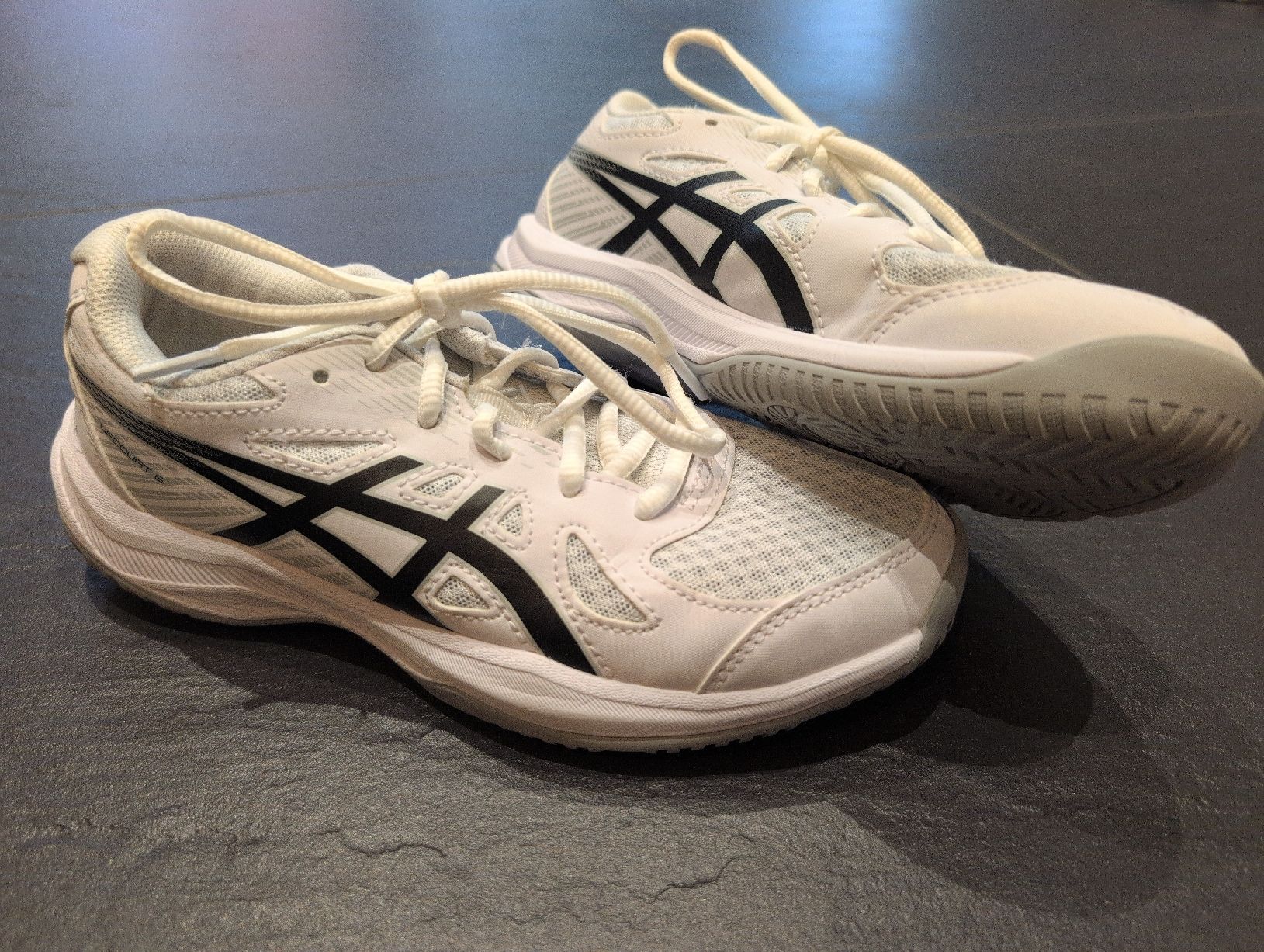 Asics Scarpe per ragazzi: Asics Turnschuhe Gr. 36 – Usato da Oberembrach venduto da Chanti83