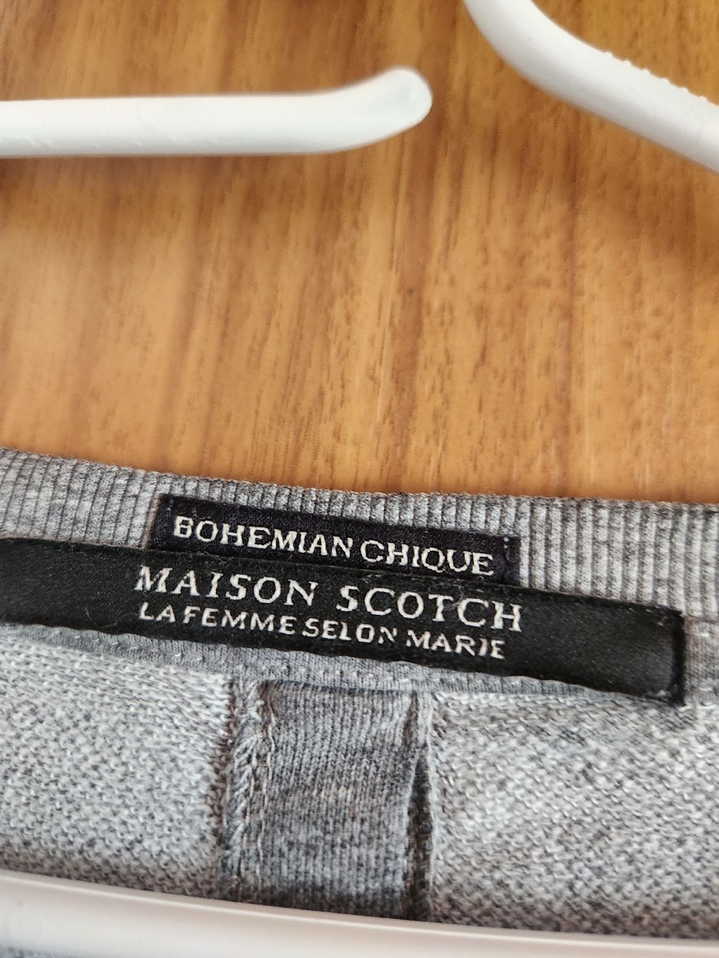 Maison Scotch Pullover & Sweatshirts: Sweat Maison Scotch gris imprimé taille 2 – Gebraucht aus Niedergösgen von Eva2410 4
