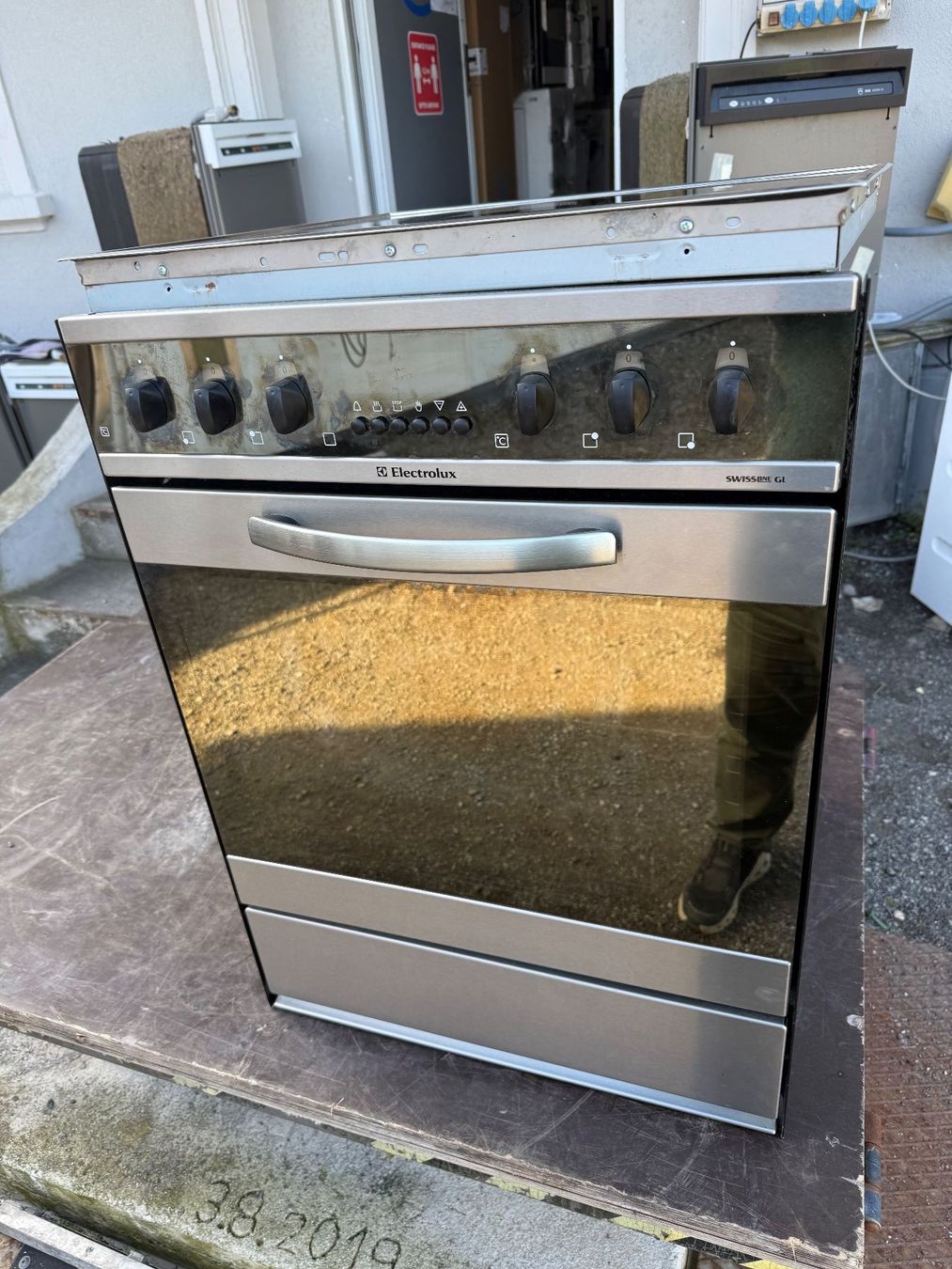 Electrolux Herde: gebrauchter Electrolux Herdset Schweizernorm 55cm x 76cm top – Gebraucht aus Widnau von AuctionHunters01 1