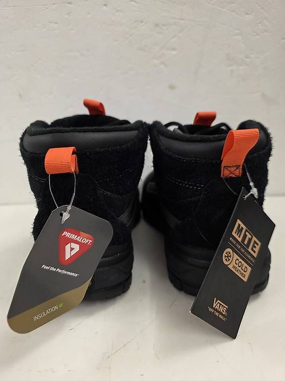 Vans Scarpe da uomo: Chaussures neuves Vans chaude, taille 40 – Nuovo e nell'imballaggio originale da Sugiez venduto da factorysportoutlet 1
