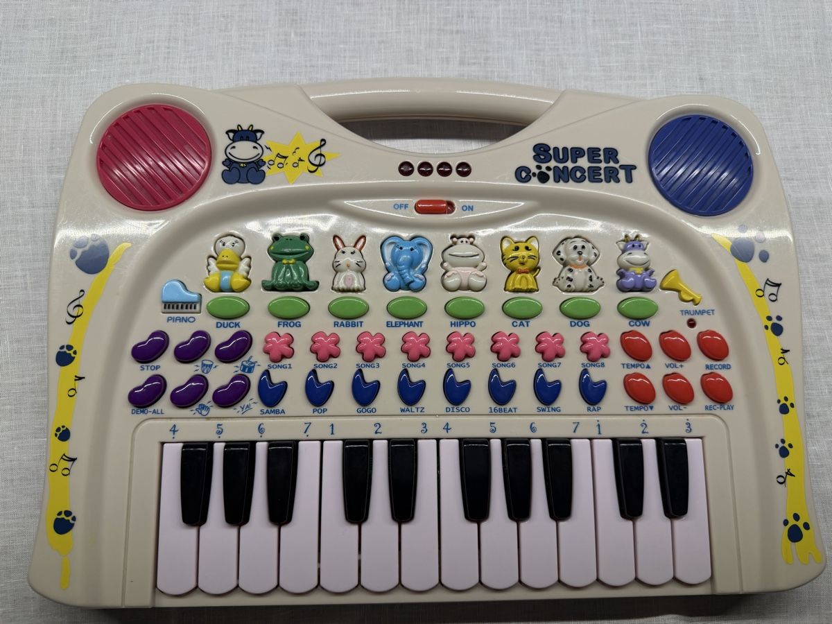 Giocattoli: Simba Kinderkeyboard 🎹🎶 – Usato da Brütten venduto da Rod816