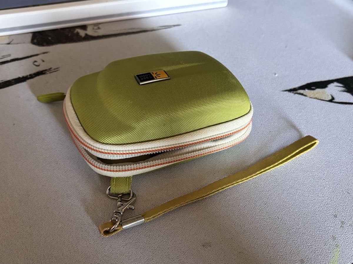 Olympus Kamera: Olympus FE-300 Digital Camera with Case Used – Gebraucht aus La Chaux-de-Fonds von joa_jk5g 3