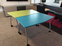2 STEELCASE Bürotische
