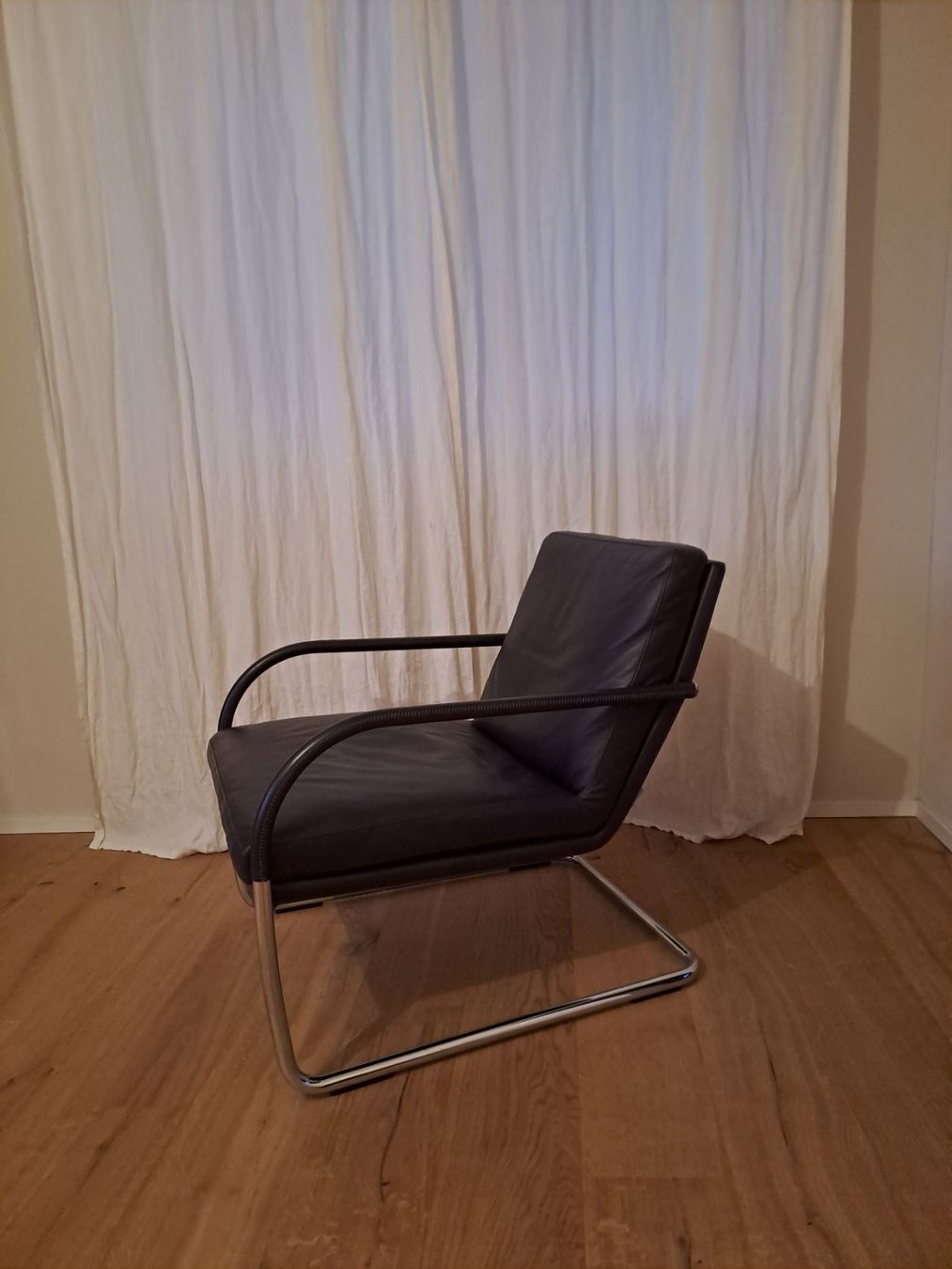 Knoll Poltrone: George Lounge by Walter Knoll – Usato da Uznach venduto da roz_z5mb