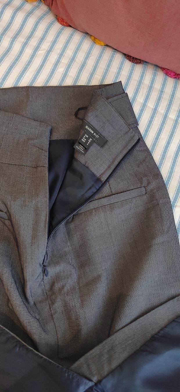 Mango Gonne: Jupe Mango crayon grise élégante, taille haute, chic et parf – Nuovo (secondo la descrizione) da Lausanne venduto da Kitty_Friperie 2