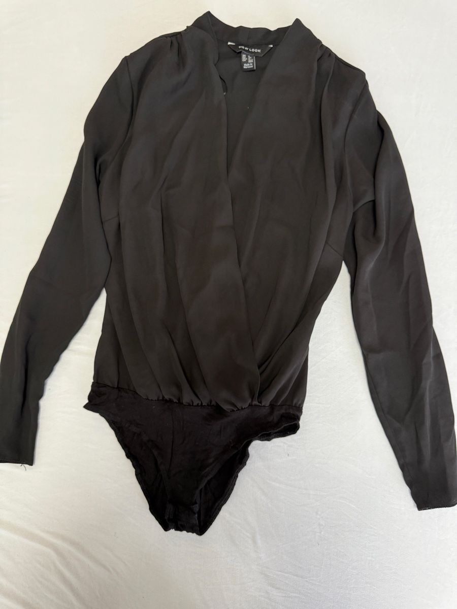 New Look Blusen: New Look Bluse langarm schwarz Grösse 34  – Gebraucht aus Winterthur von fij_f65r 1