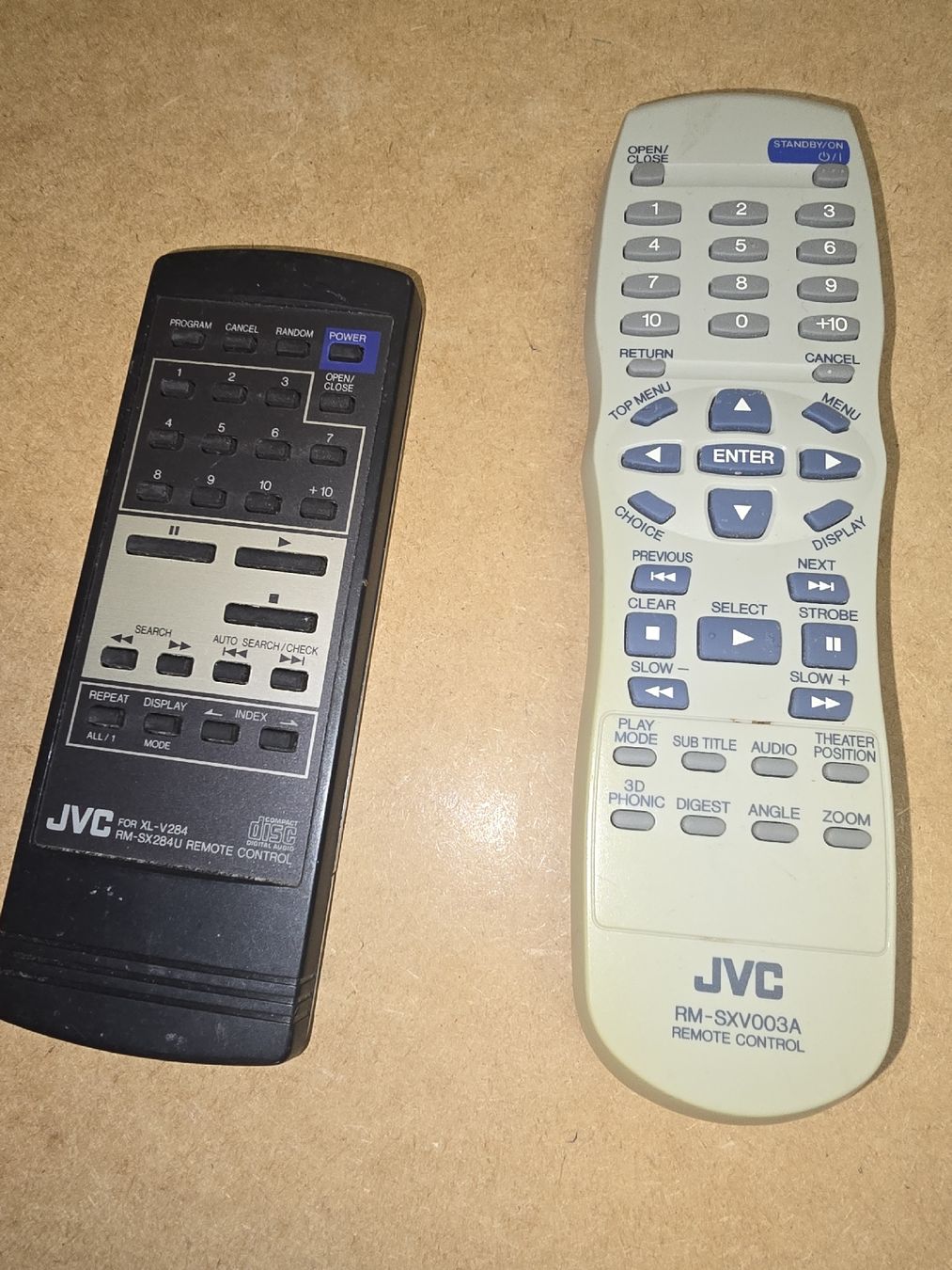 JVC Telecomandi: JVC Fernbedienung – Usato da Lenzburg venduto da cameleoncolor 1