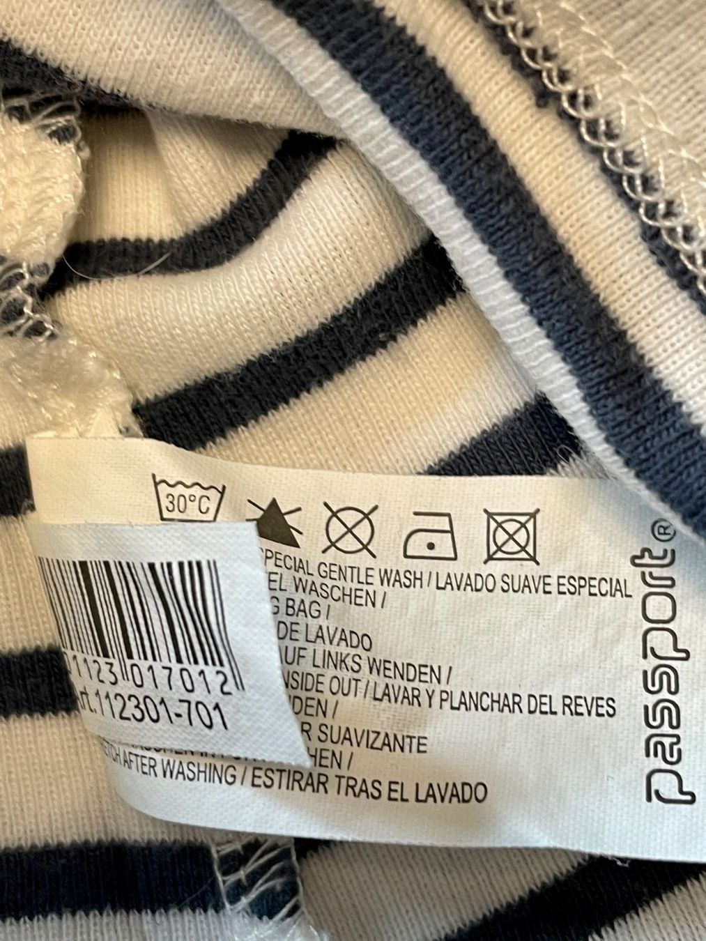 T-Shirts: PASSPORT - T-Shirt / 40 – Neu und originalverpackt aus Spreitenbach von Jessy8 6
