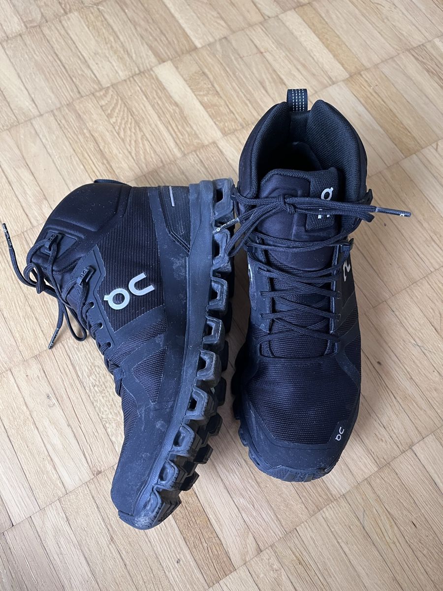 On Scarpe da donna: ON Running Cloud Rock black woman 40 – Usato da Zürich venduto da cha_s85j