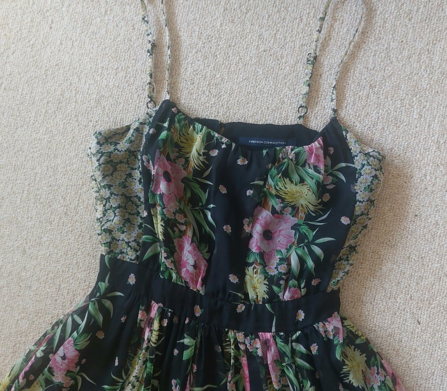 French Connection Kleider: Kleid von French Connection – Gebraucht aus Zürich von lakili 1