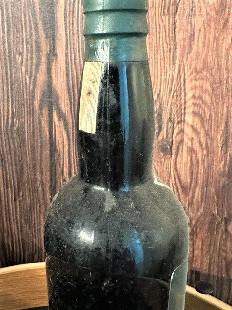 Vino: +  RaRiTäT  + – Usato da Winkel venduto da zeho 6