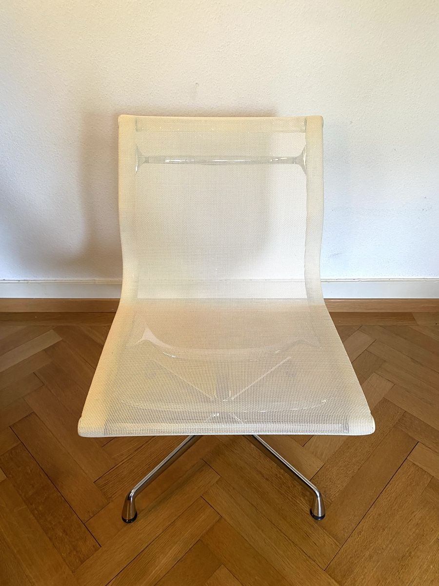 Vitra Stühle: Design Vitra Aluminium Chair EA 101 – Gebraucht aus Olten von sportwelt 5