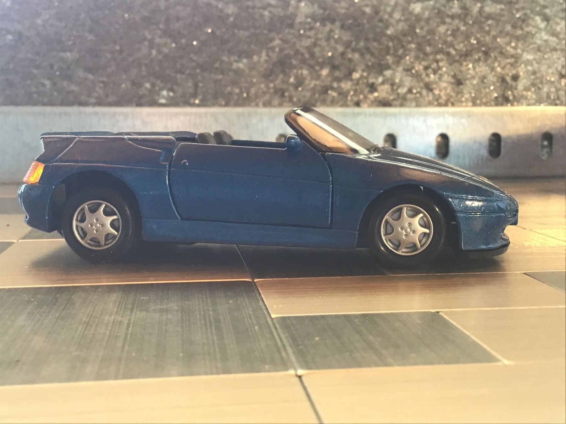 Maisto Modellini d'auto: MAISTO SPORTSCAR  COLLECTION – Usato da Männedorf venduto da Spezial-Modelle