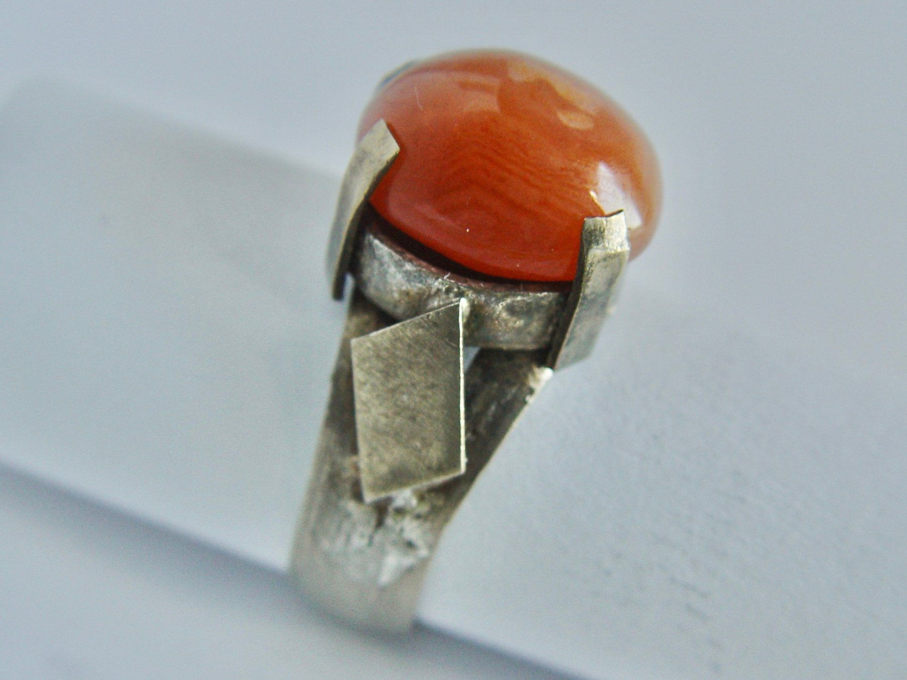 Anelli: Ethno Ring mit Karneol (Kein Silber) – Usato da Henggart venduto da gernli 1