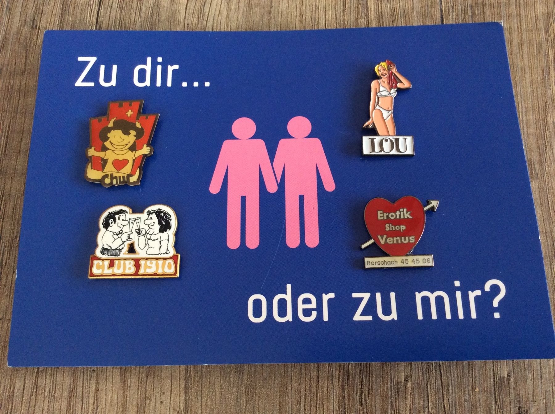 Placchette & Badge: 4 Pins - Zu dir oder zu mir – Usato da Triesen / Liechtenstein venduto da Edgardo55
