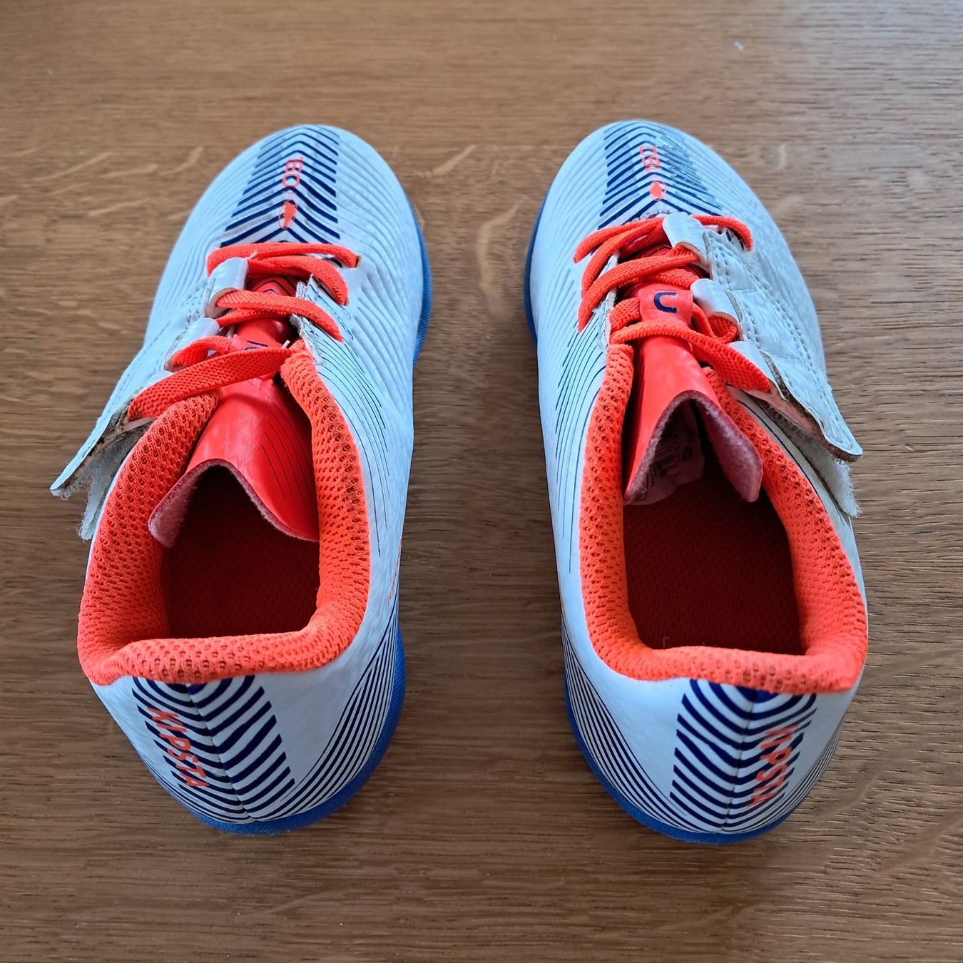 Scarpe per ragazzi: Kinder Fussballschuhe Grösse 30 – Usato da Meilen venduto da Vaurien15 1