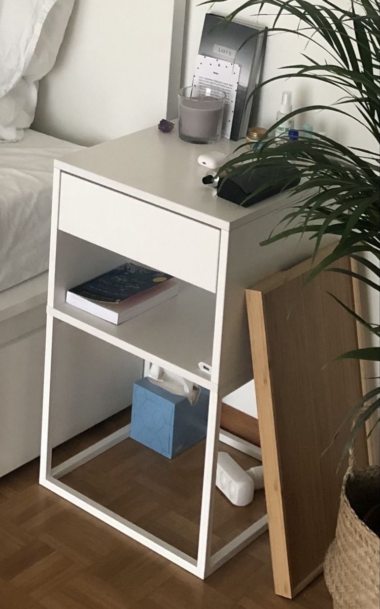 Nachttische: Ikea Nachttisch VIKHAMMER – Gebraucht aus Zürich von nin_fbg2