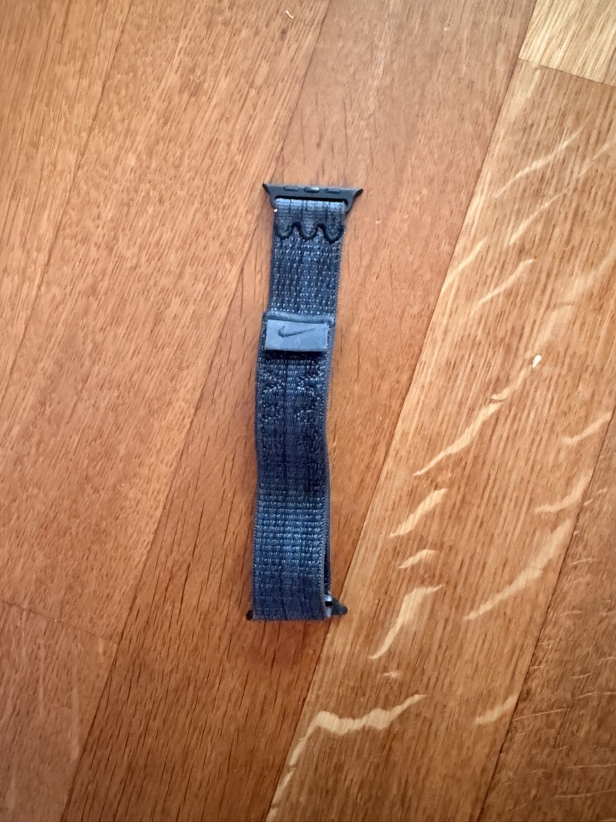 Nike Nastri decorativi: Nike Sport Armband – Usato da Schwarzenburg venduto da SalHen