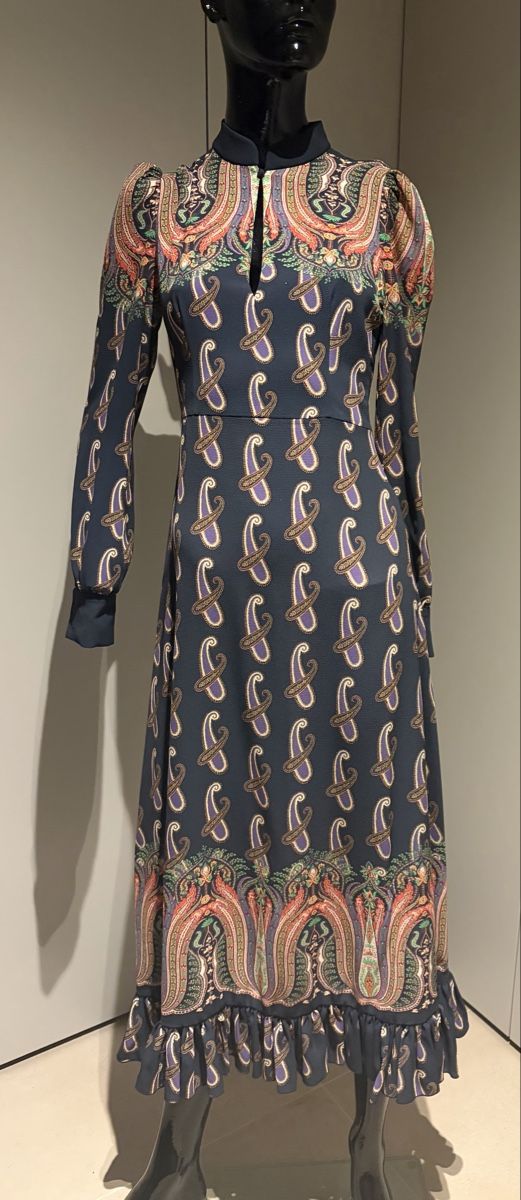 Etro Vestiti: Etro midi dress IT 38 new – Nuovo e nell'imballaggio originale da Cologny venduto da sab_xh7v