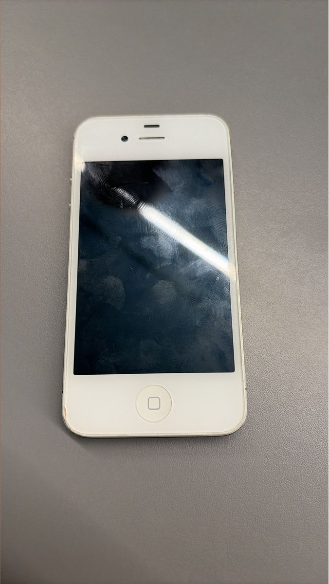 Apple Handys / Smartphones: Apple iPhone 4  – Gebraucht aus Minusio von giu_w2st