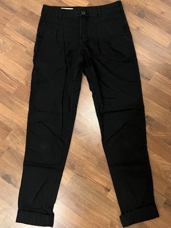 Schwarze Chino-Stoffhose Gr. 34, top Zustand