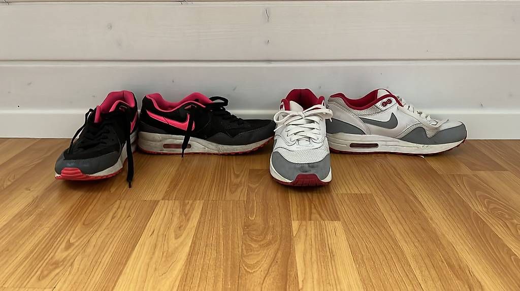 Scarpe da donna: 2 paar nine air max gr. 40.5 – Usato da Mörschwil venduto da nvcmi