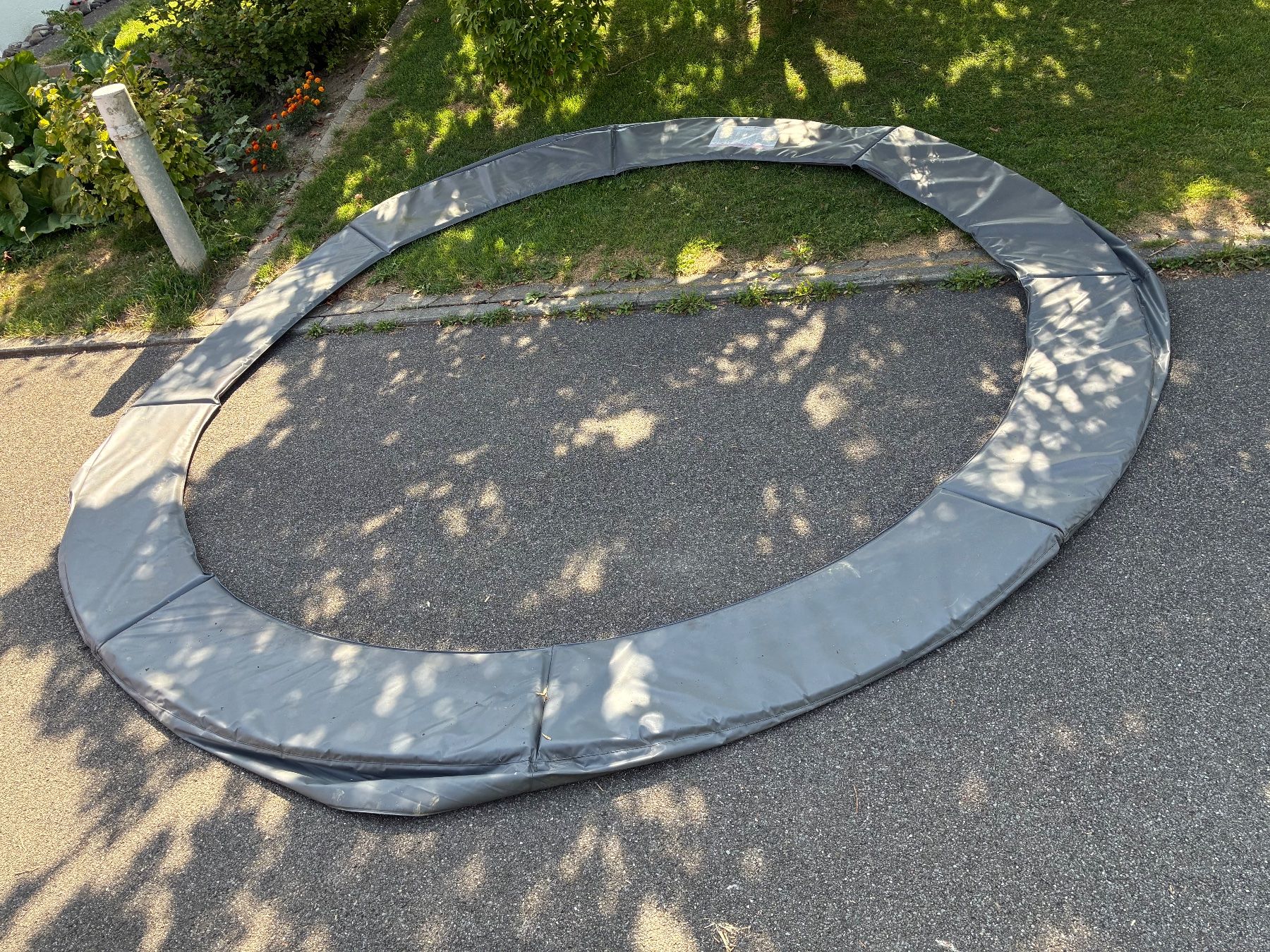 Titan Trampoline: Trampolin Titan – Gebraucht aus Sempach von Lopper-Service-CH 1