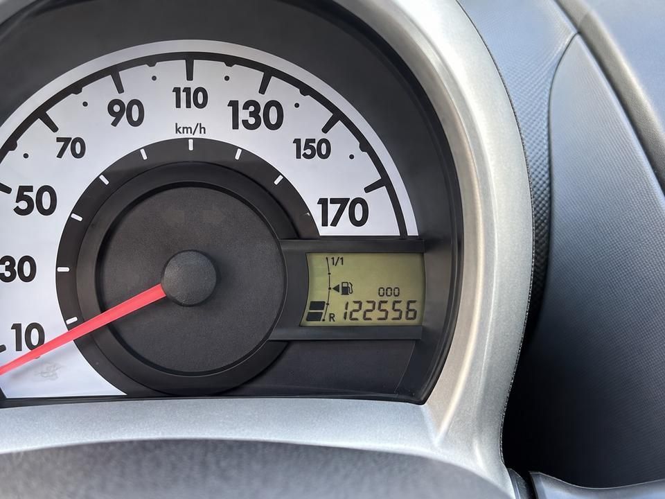 Peugeot Automobili: Peugeot 107 mit MFK – Usato da Küssnacht am Rigi venduto da 19Suzuki97 4