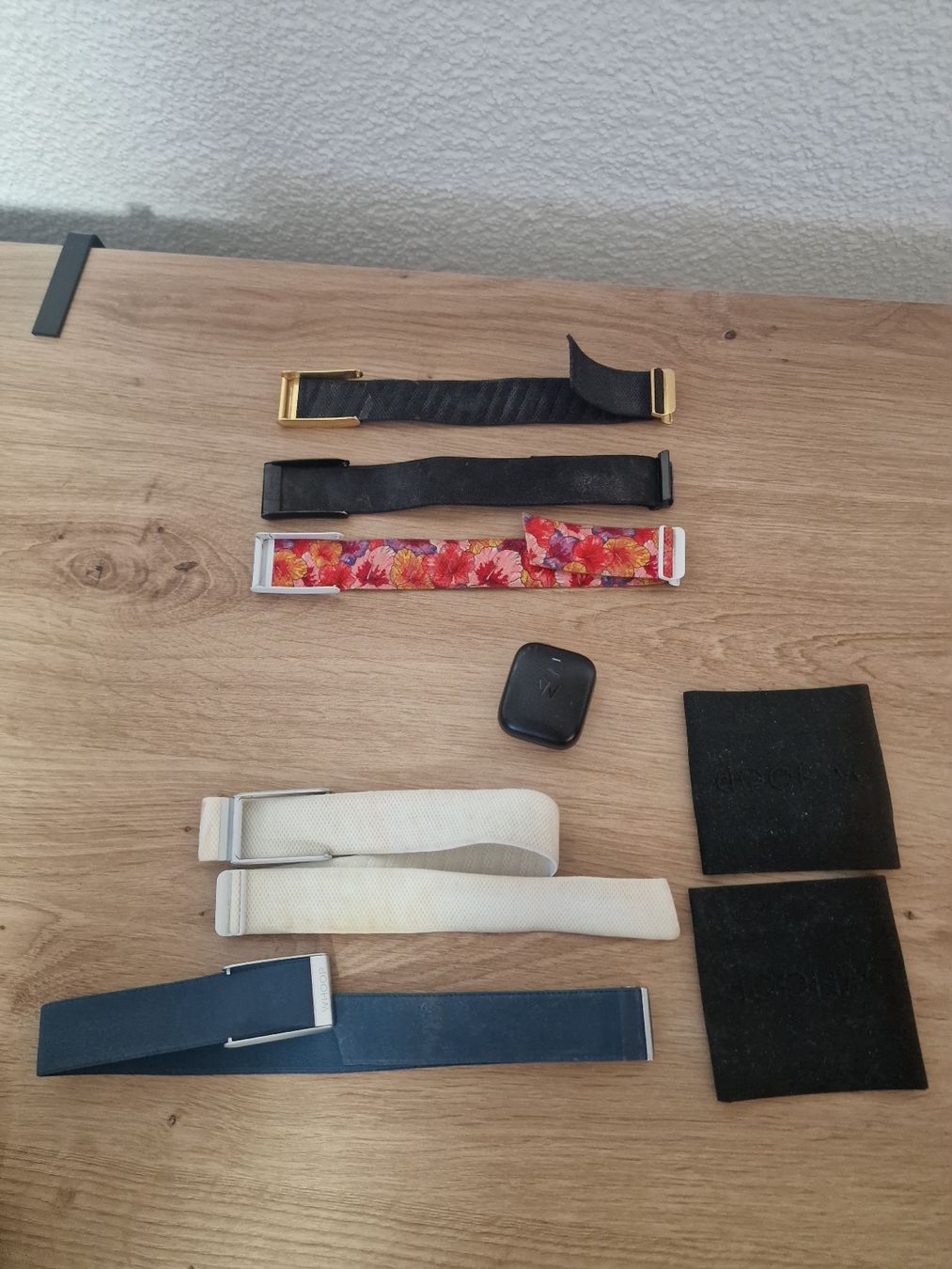 Nastri decorativi: Whoop Bänder und Akku – Usato da Oberwangen b. Bern venduto da pas_x72k