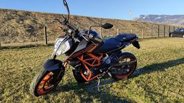 KTM Duke 125