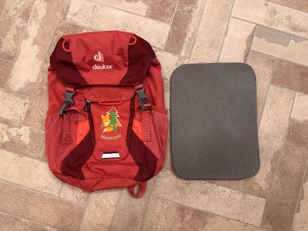 Deuter Rucksack mit Sitzkissen Rot Woodland Fox 10L