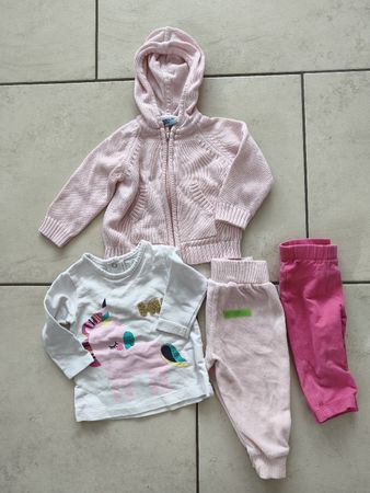 Gr 68 Westli, Hosen, Pulli