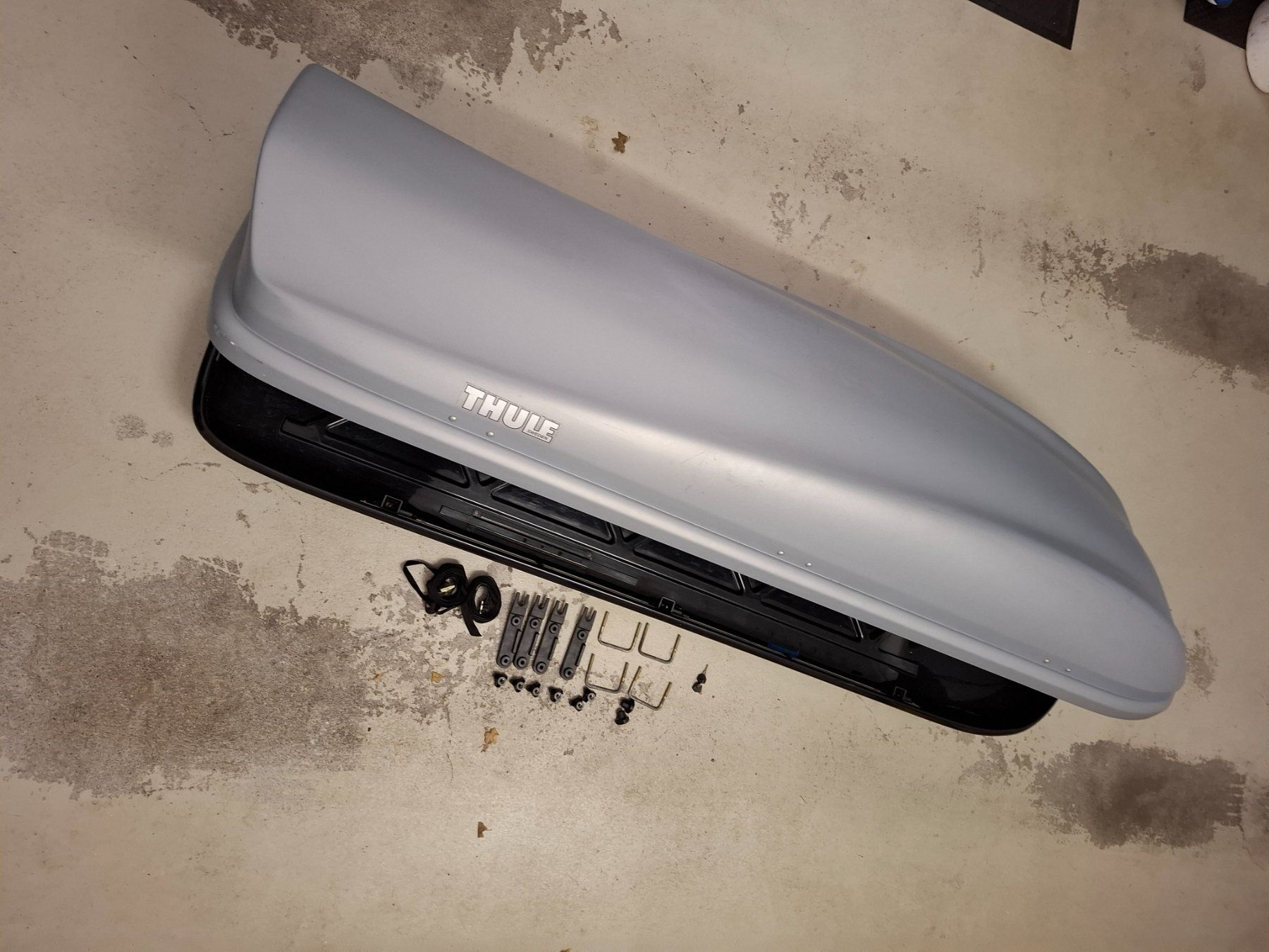 Thule Dachboxen: Dachbox Thule grau inklusive Befestigung gebraucht – Gebraucht aus Romanshorn von pat_5j5m 3