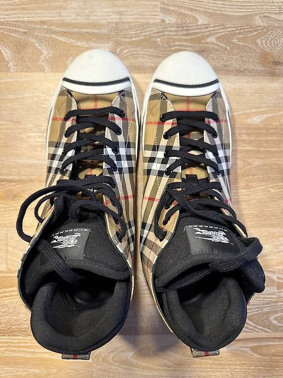Herrenschuhe: Hohe Burberry Sneakers Grösse 43 – Gebraucht aus Meilen von DavideL02 2