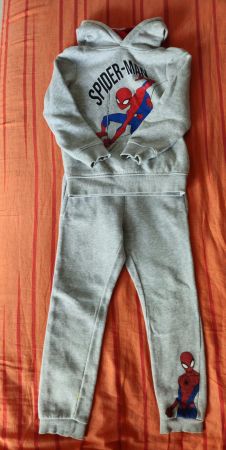 C&A Spider-Man Kinder Jogginganzug / Set – Gr. 122 / 7 J.