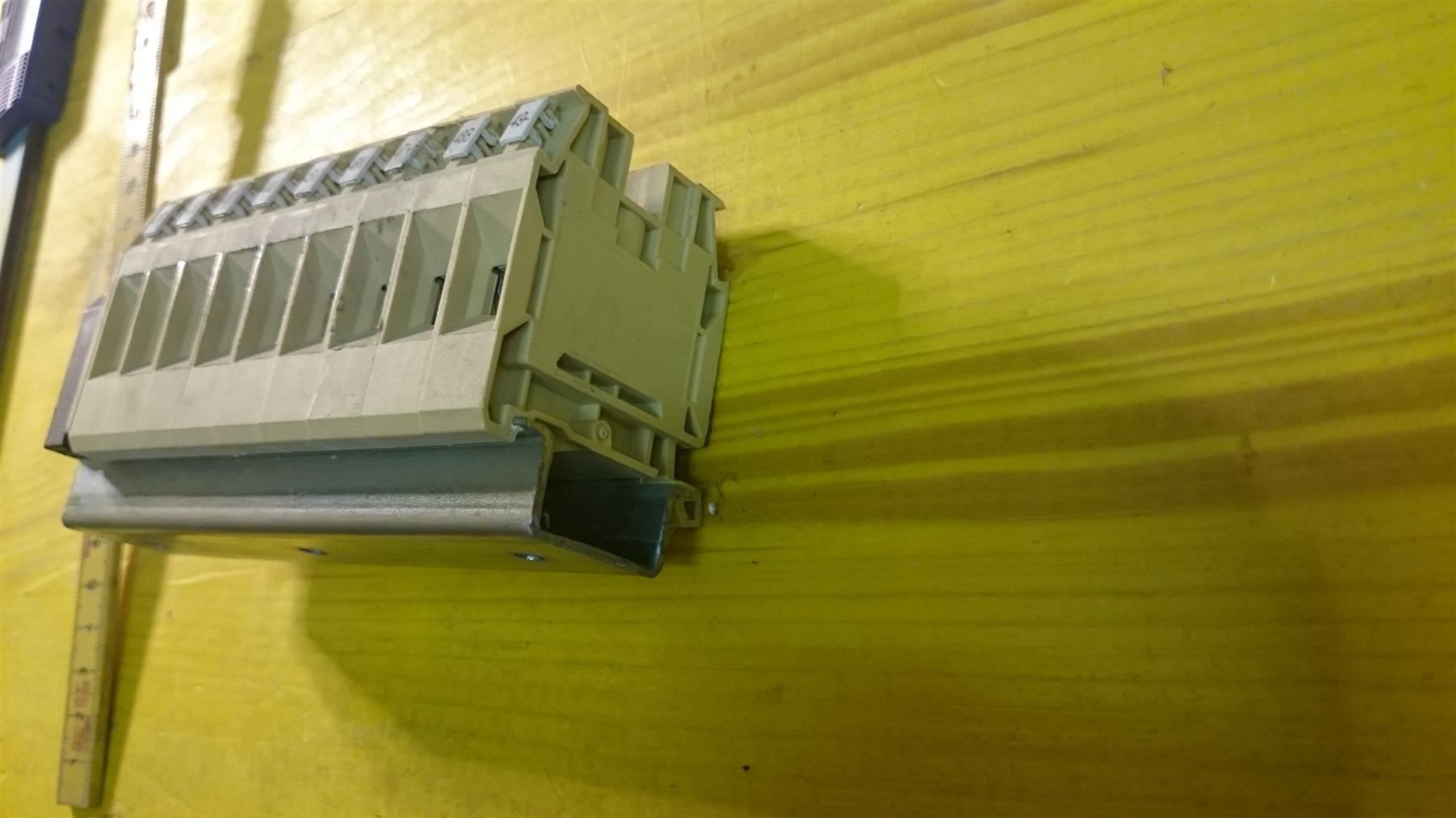 Alimentazione elettrica: Reihen Elektroklemmen – Usato da Glarus venduto da Mdelphi 5