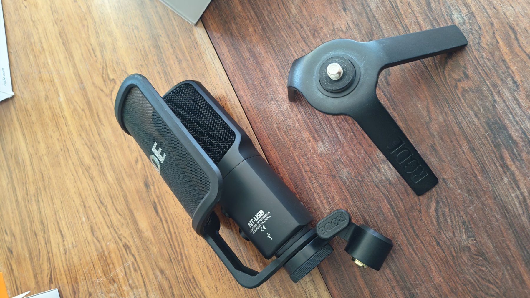 Røde Microfoni: RØDE NT-USB / Professional USB Microphone – Usato da Zürich venduto da Otsu