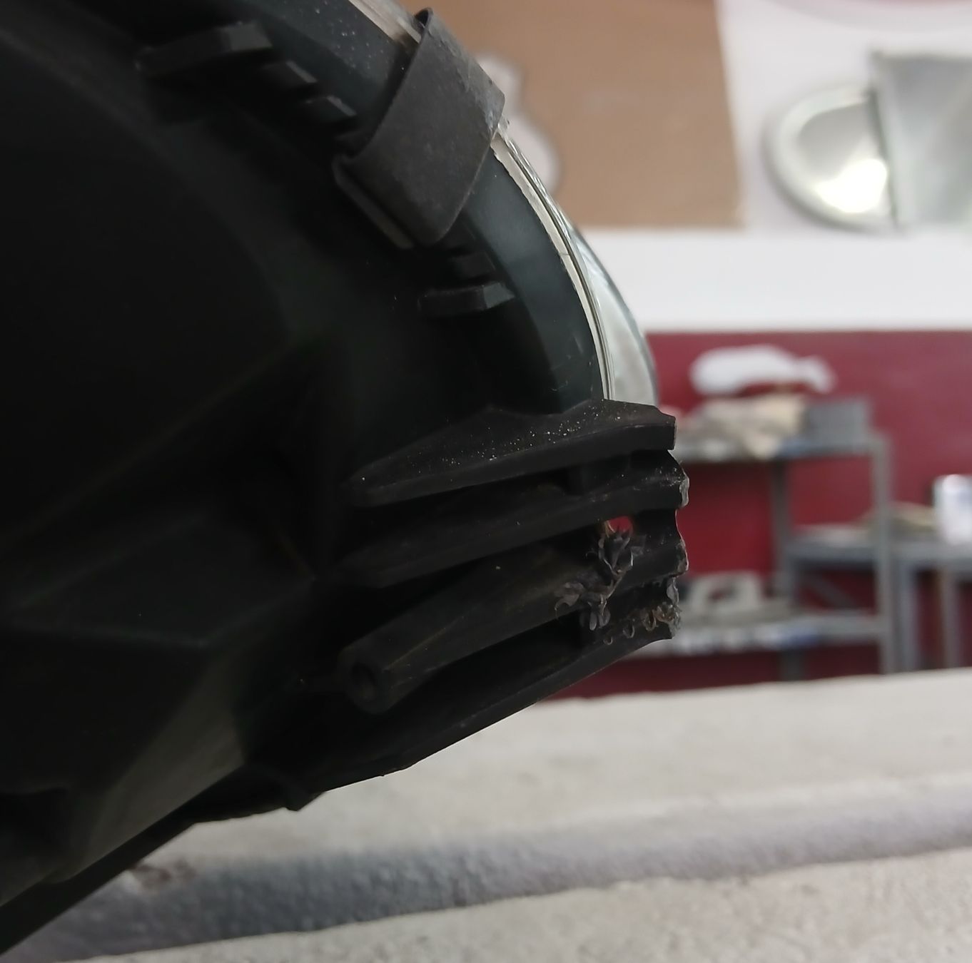 VW Scheinwerfer: Phare gauche halogène VW Golf 5 – Gebraucht aus la heutte von Auto-stock 3
