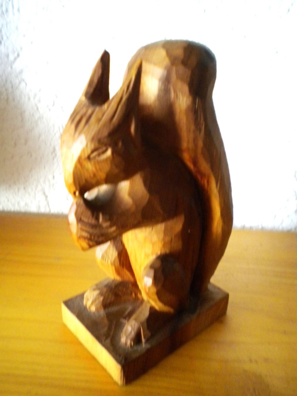 Statuette: Holzschnitzerei Eichhörnchen von E. Wallnöfer-Grond – Usato da Bad Zurzach venduto da sudussli 3
