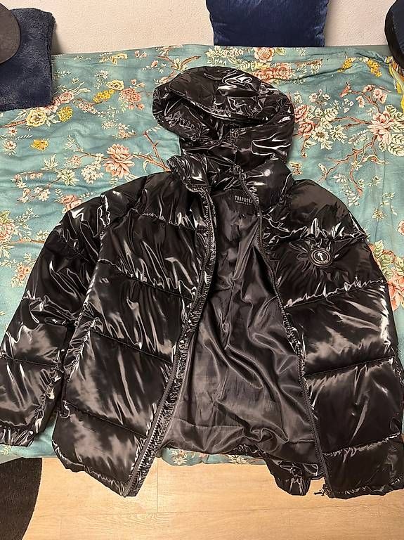 Giacche: Tracksuit puff Jacket Men – Usato da Köniz venduto da ges_786t 1