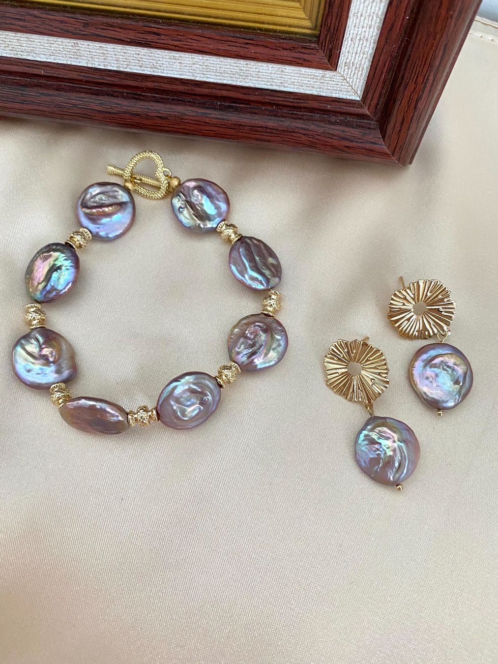 Bracciali & Braccialetti: Barock Süsswasserperlen/Perlen Armbänder – Nuovo e nell'imballaggio originale da Sarnen venduto da Yingsperlen4