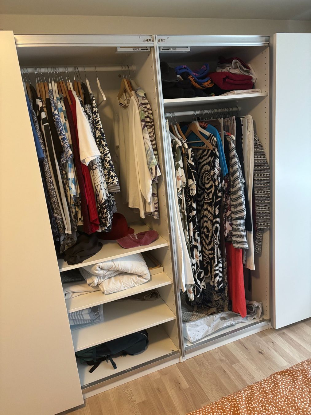 Pfister Armadi: SCHWEBENTÜREN SCHRANK 4-TÜRIG – Usato da Hofstetten venduto da zanko85 2